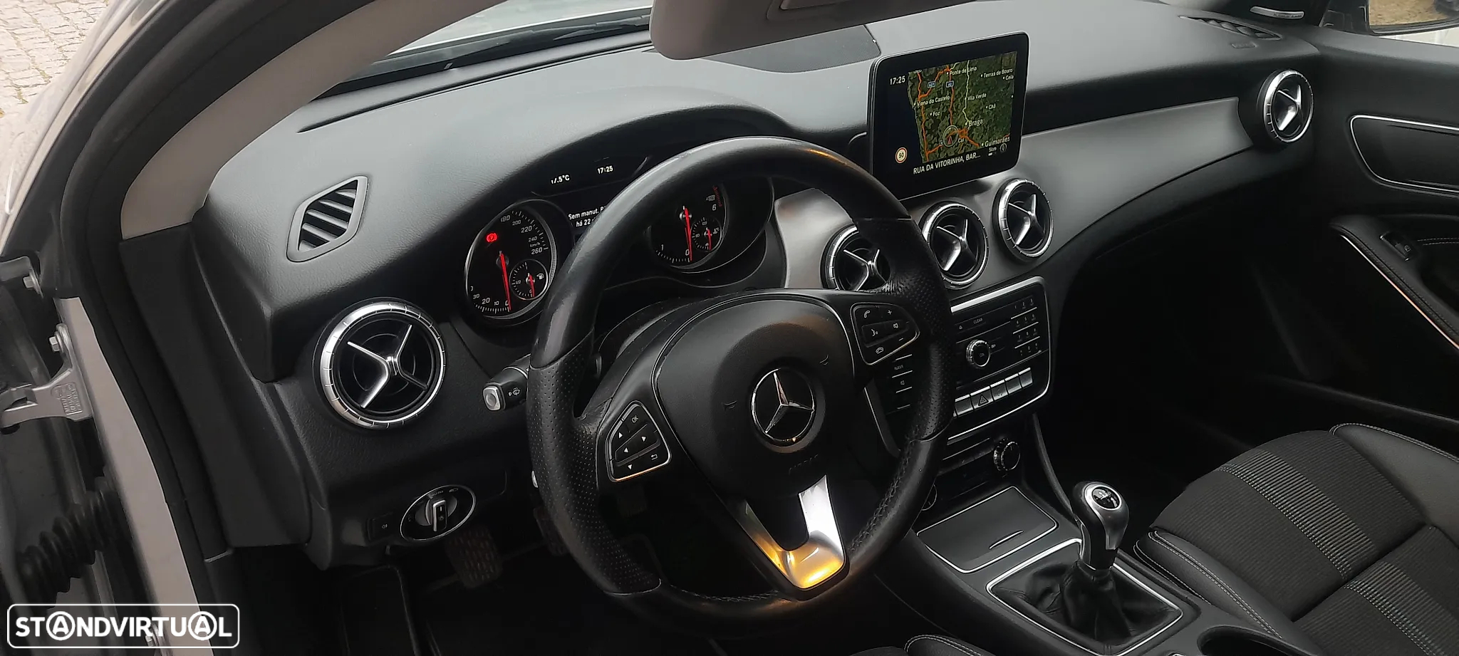 Mercedes-Benz CLA 180 d Peak Edition - 24