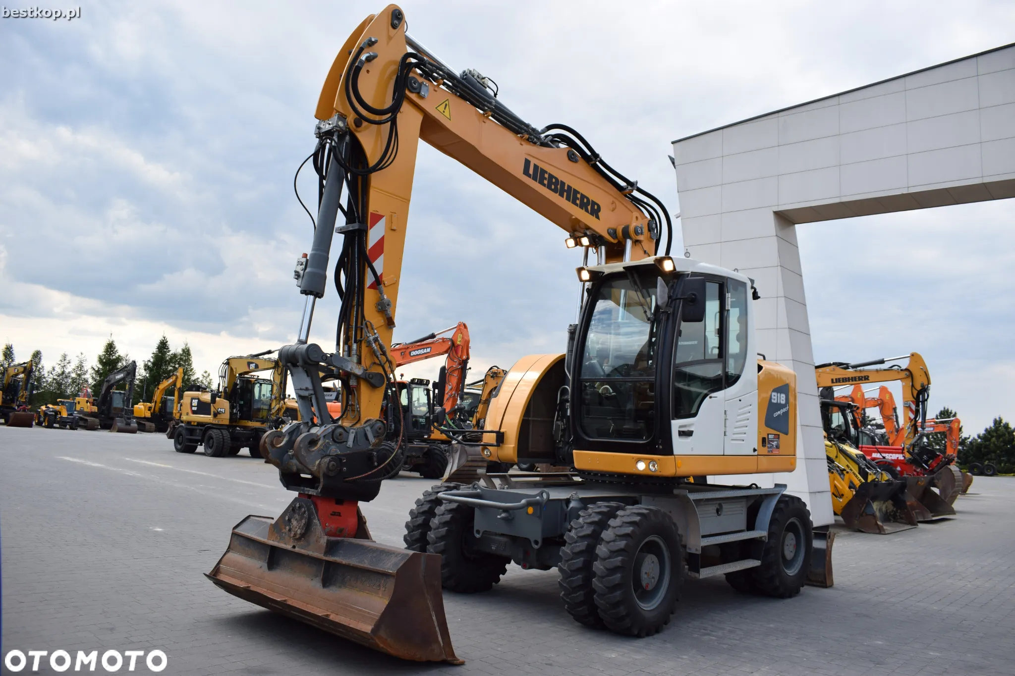 Liebherr A918 Compact Litronic - 14