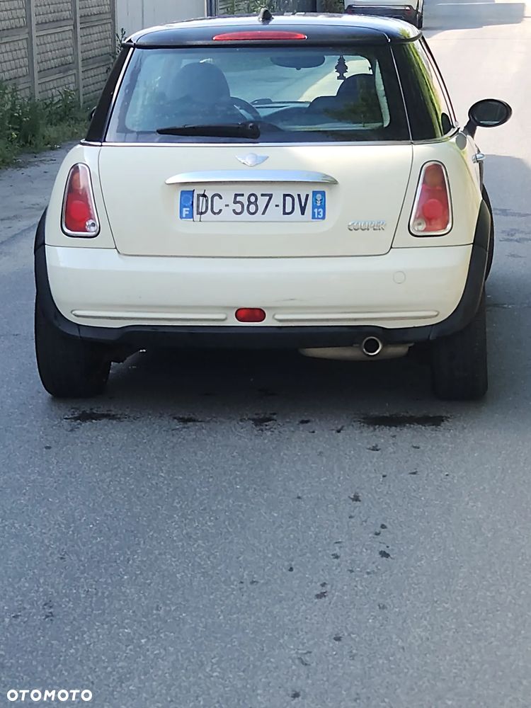 MINI Cooper Standard - 3