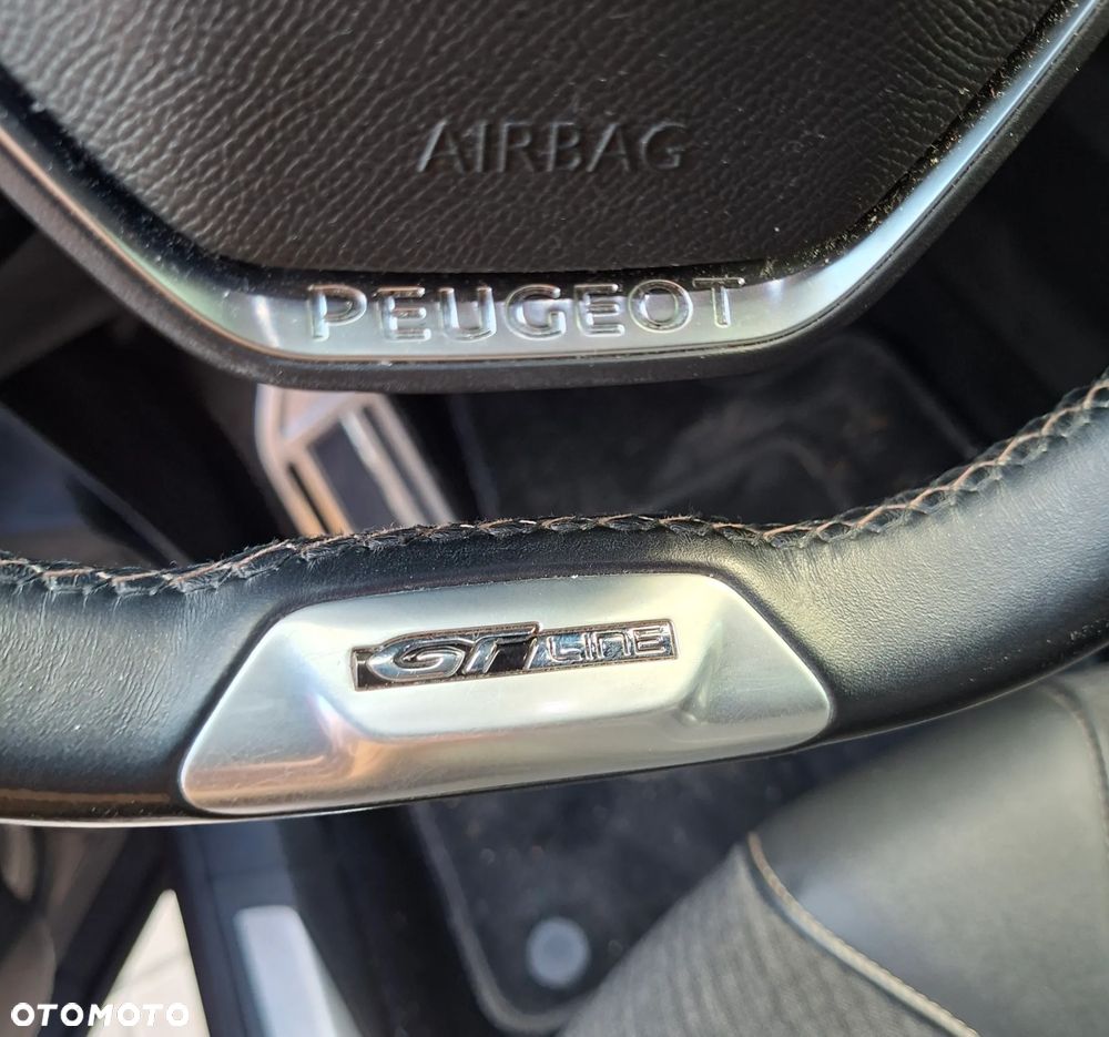 Peugeot 5008 1.6 PureTech GT Line S&S EAT8 - 20