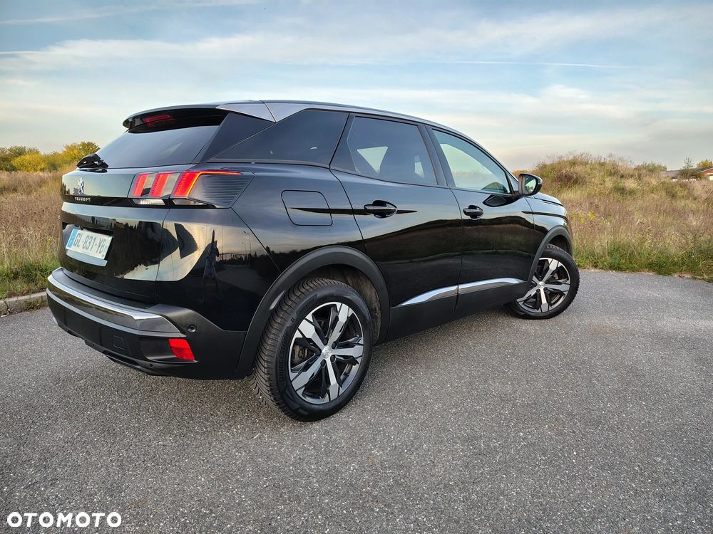 Peugeot 3008 1.5 BlueHDi Allure Pack S&S EAT8 - 24