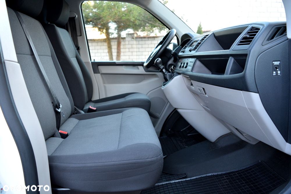 Volkswagen Transporter Lang EU6 - 11