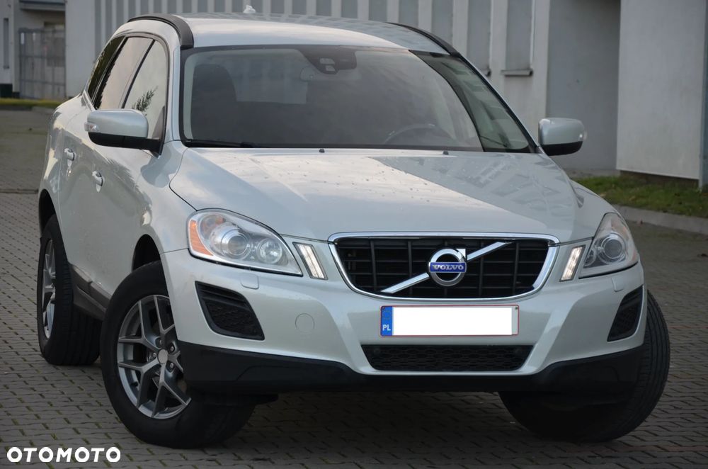Volvo XC 60 D4 Momentum - 6