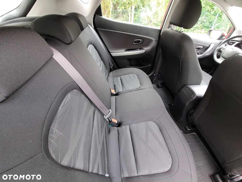 Kia Ceed 1.6 GDI Spirit - 17