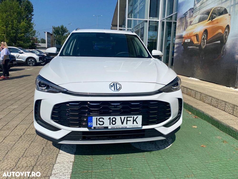 MG ZS HEV 1.5 GSI AT Exclusive - 5