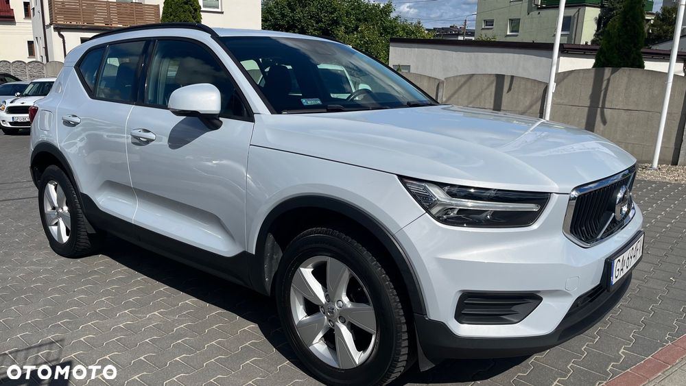 Volvo XC 40 T3 Momentum - 4