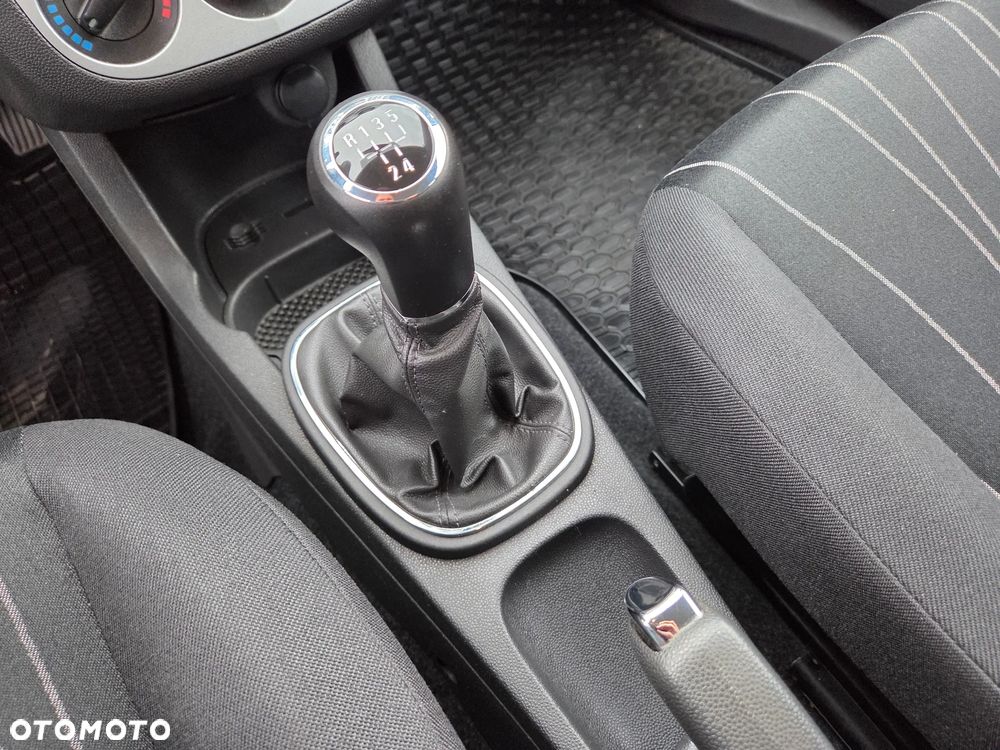 Opel Corsa 1.2 16V Enjoy - 20