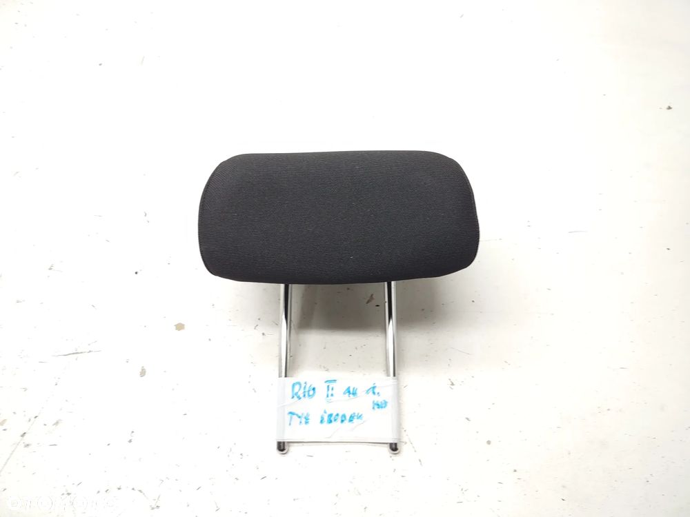 ZAGŁÓWEK OPARCIA KANAPY KIA RIO IV TYLNY ŚRODKOWY 2017-2023r. ORYGINAŁ - 1