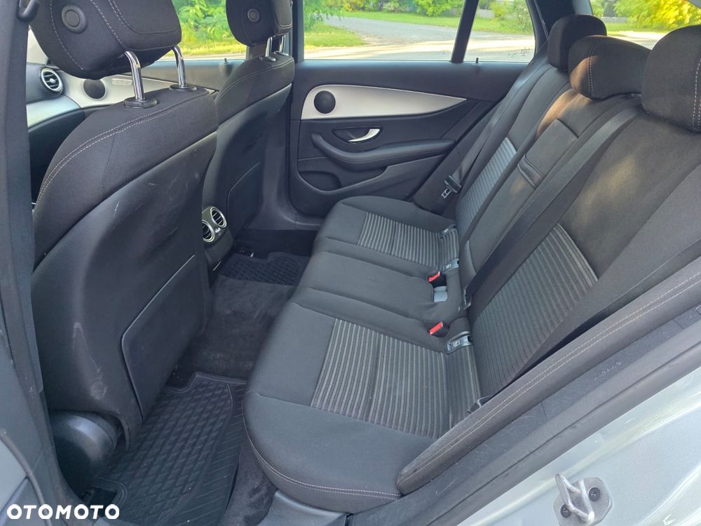 Mercedes-Benz Klasa E 250 (BlueTEC) d 9G-TRONIC - 28