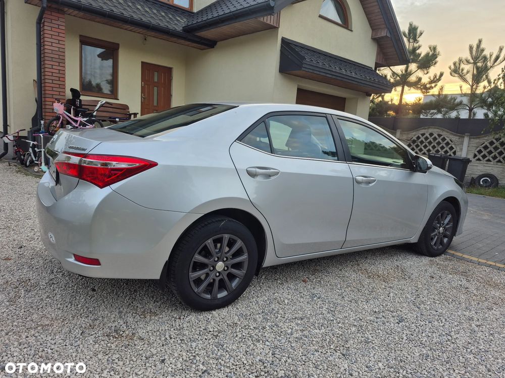 Toyota Corolla 1.6 Premium - 10