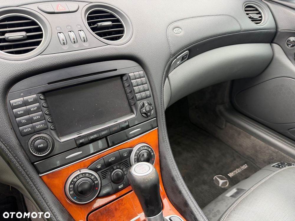 Mercedes-Benz SL 500 - 18