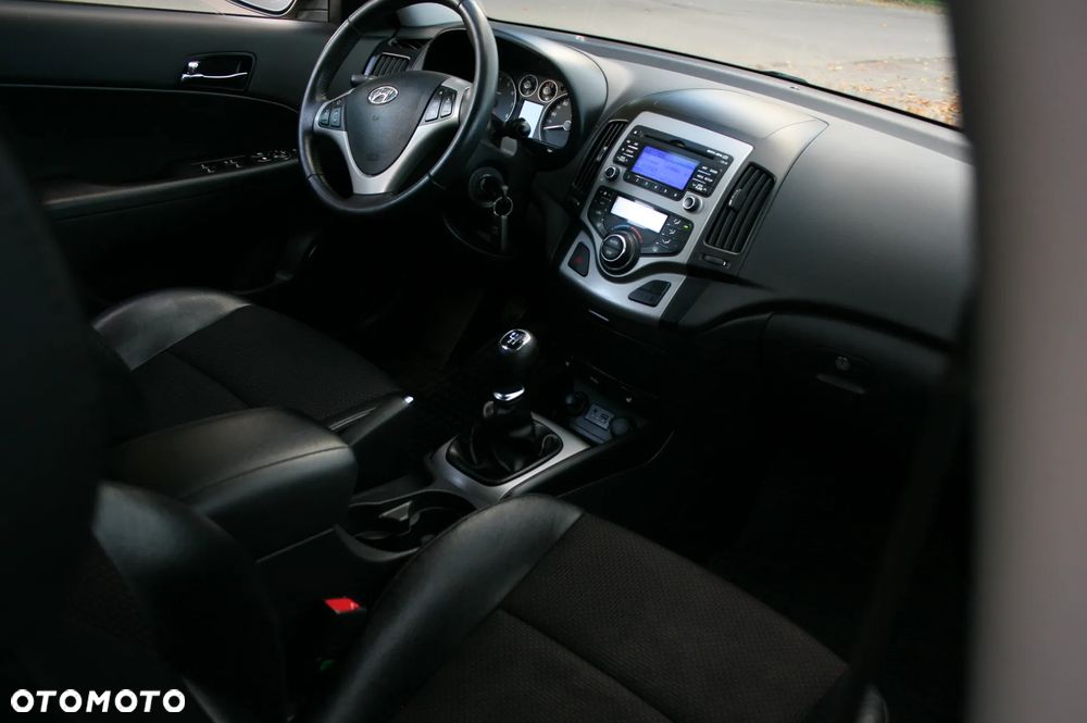 Hyundai i30 1.4 Comfort - 12