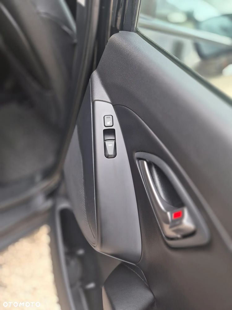 Hyundai ix35 1.6 GDI Premium 2WD - 18