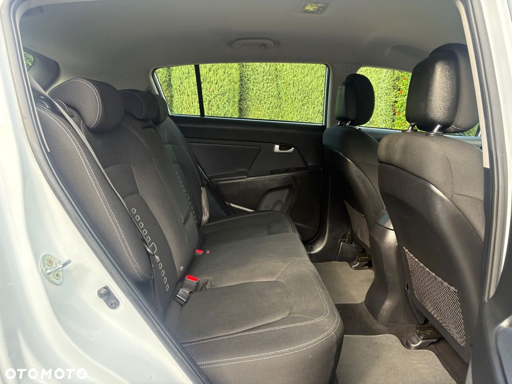 Kia Sportage 1.6 GDI Business Line L 2WD - 34