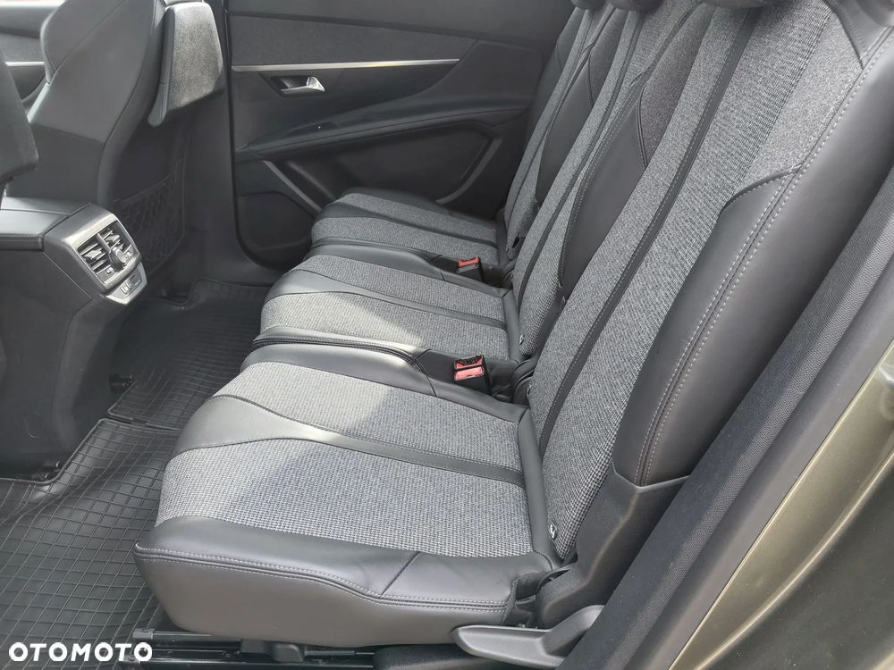Peugeot 5008 BlueHDi 150 Allure - 19