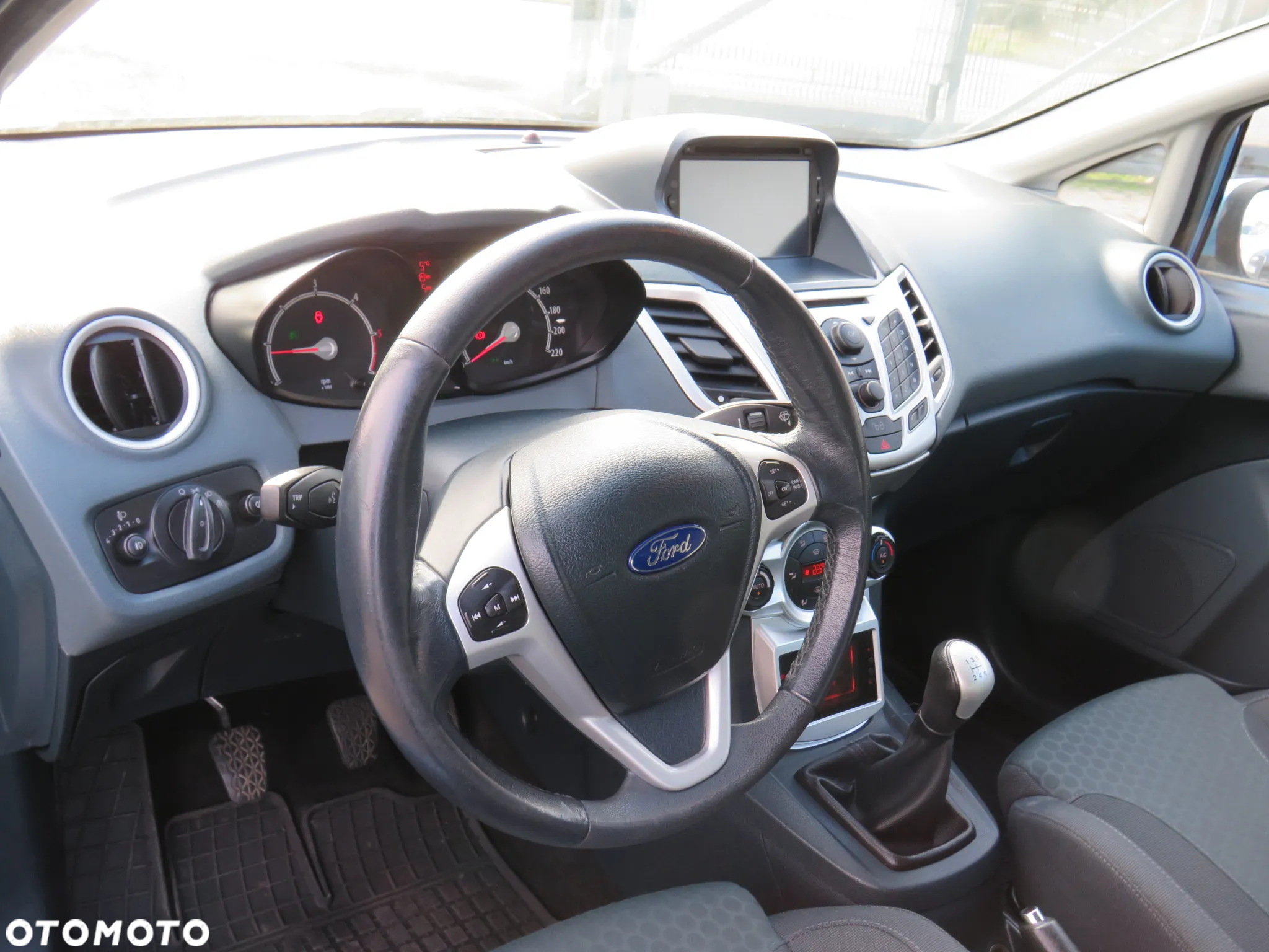 Ford Fiesta 1.6 TDCi Sport - 21