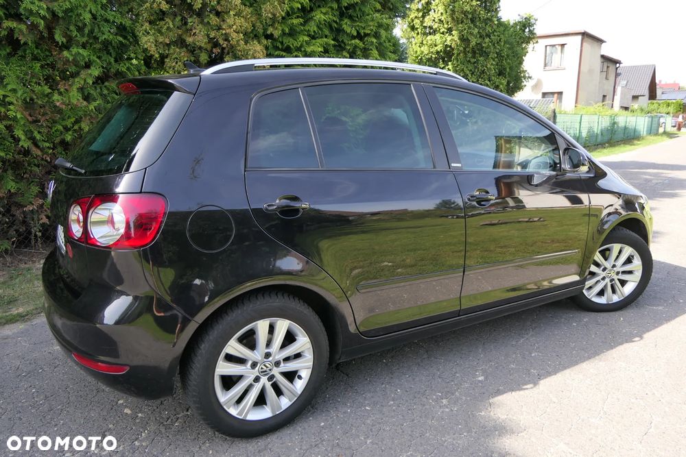 Volkswagen Golf Plus 1.6 TDI DPF Style - 10