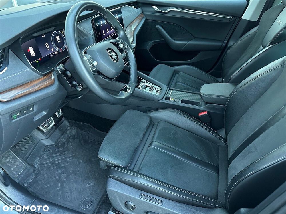 Skoda Octavia 2.0 TDI 4x4 Scout DSG - 9