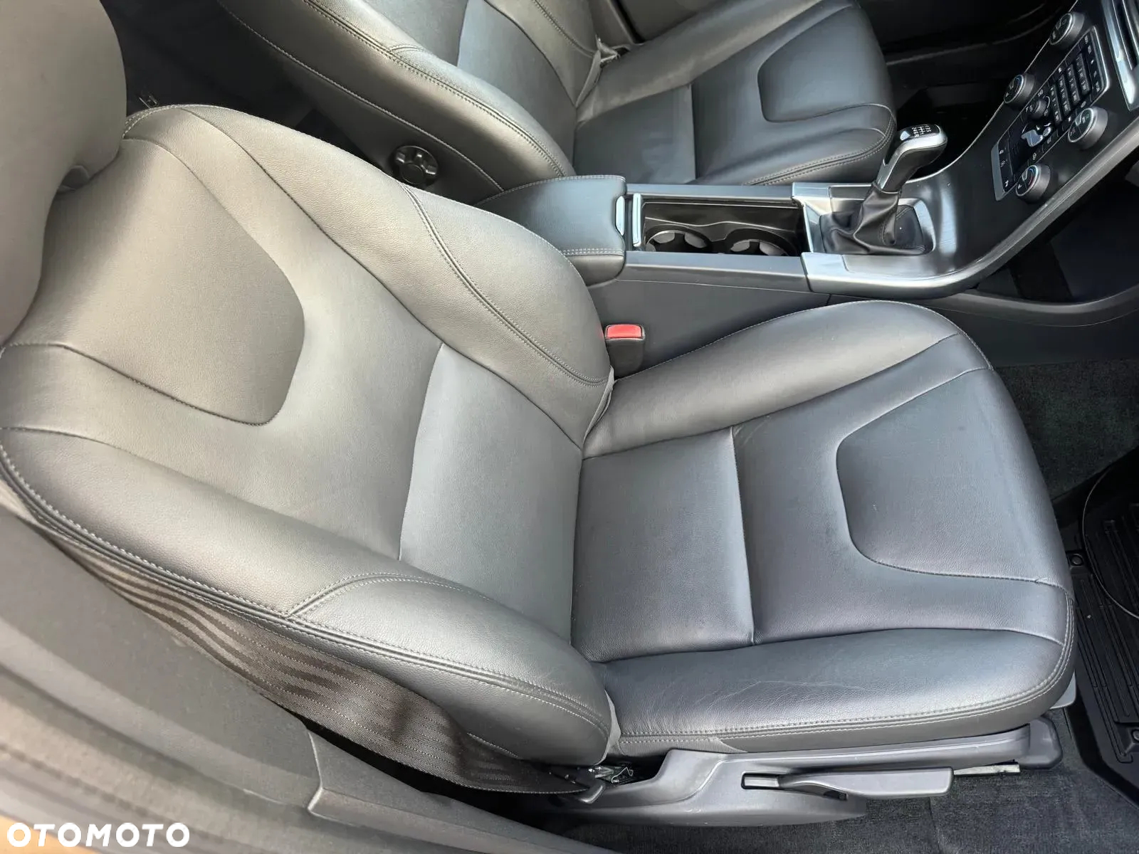 Volvo XC 60 D4 Summum - 9