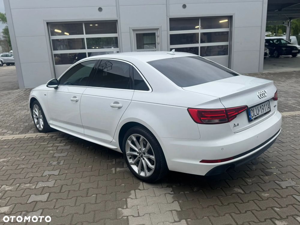 Audi A4 Limousine - 3