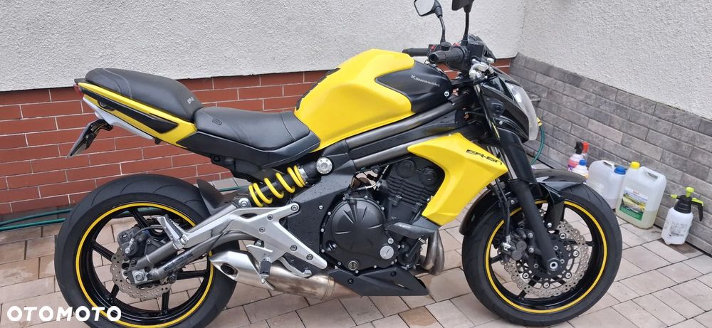 Kawasaki ER - 1