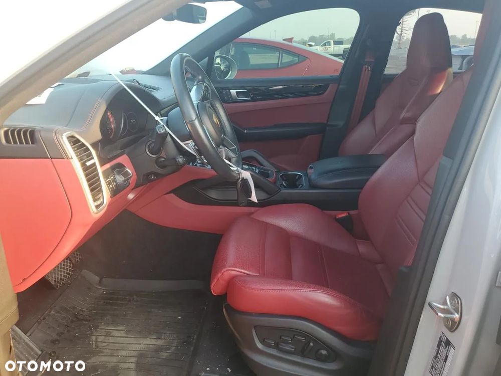 Porsche Cayenne Coupe - 7