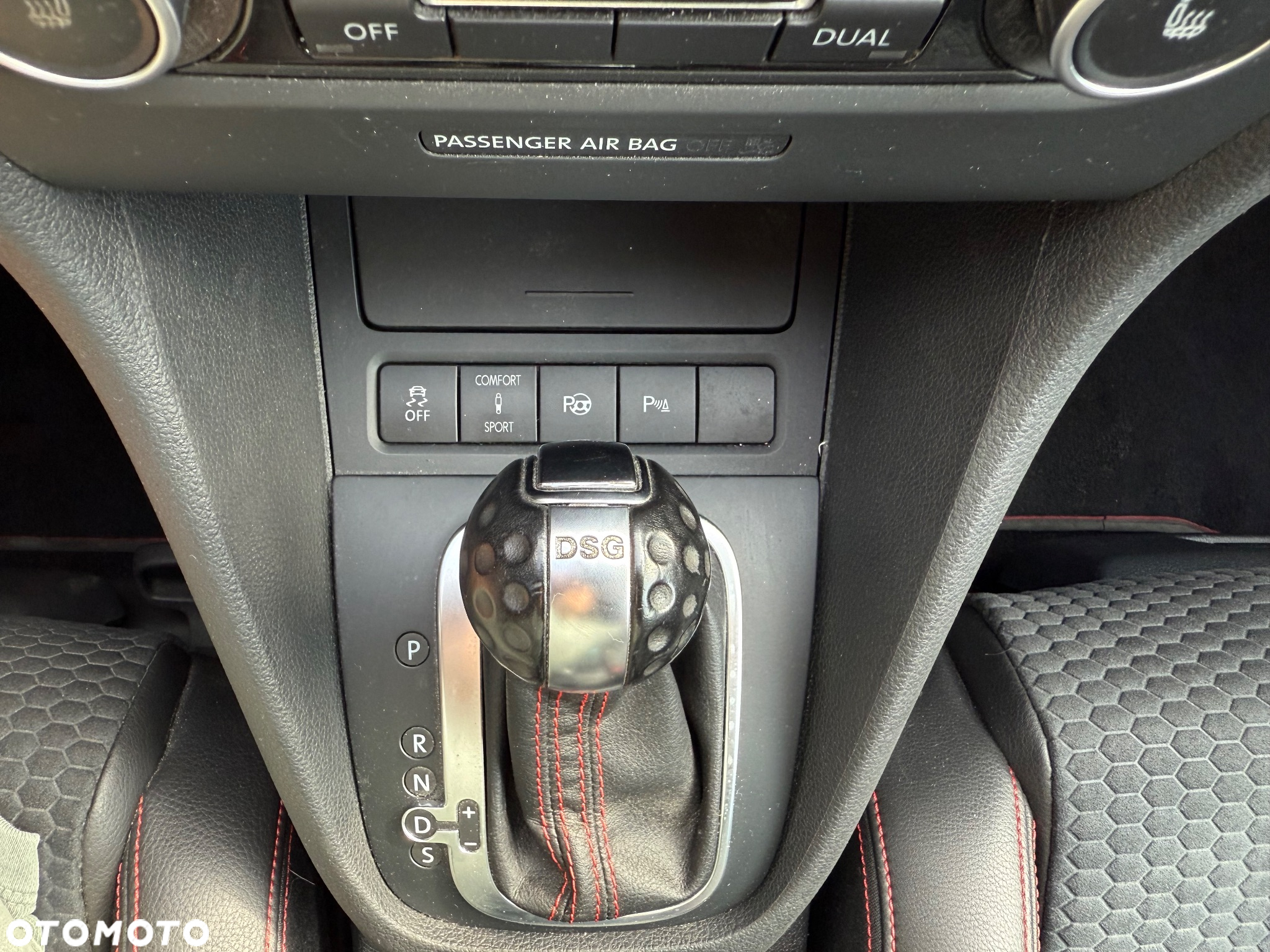 Volkswagen Golf 2.0 GTI DSG Edition 35 - 13