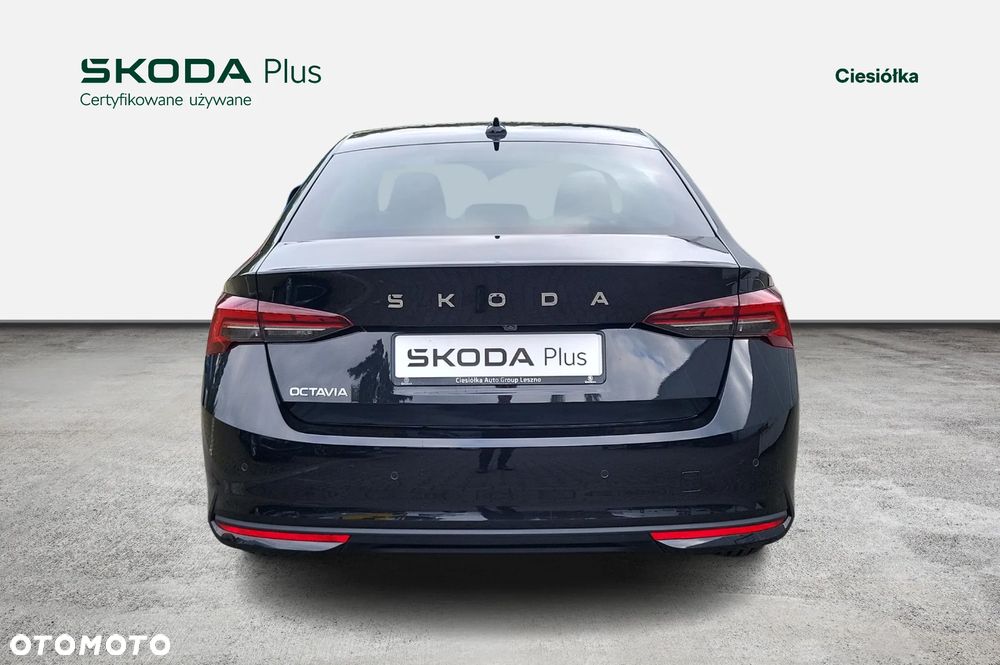 Skoda Octavia 2.0 TDI Selection DSG - 4
