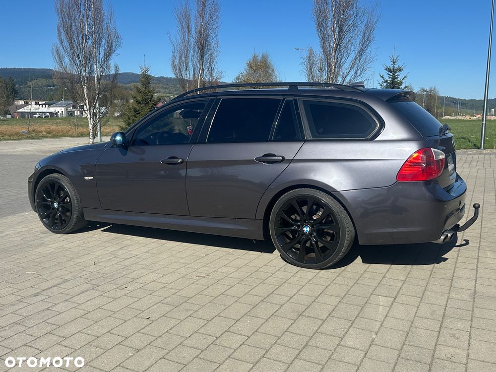 BMW Seria 3 325xi - 32