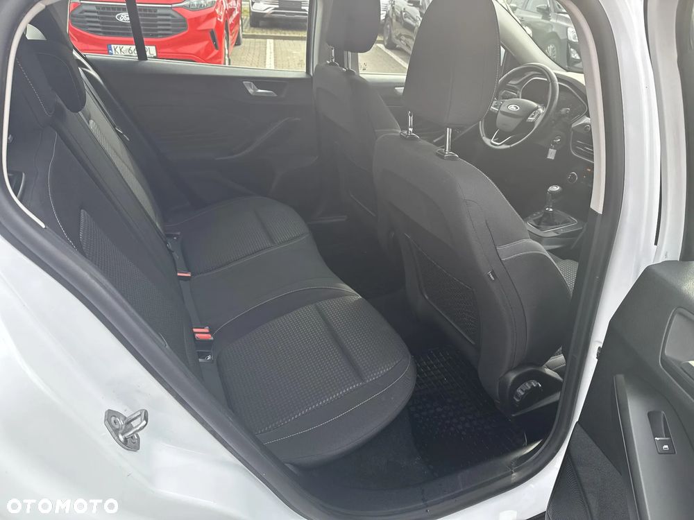 Ford Focus 1.0 EcoBoost Trend - 13