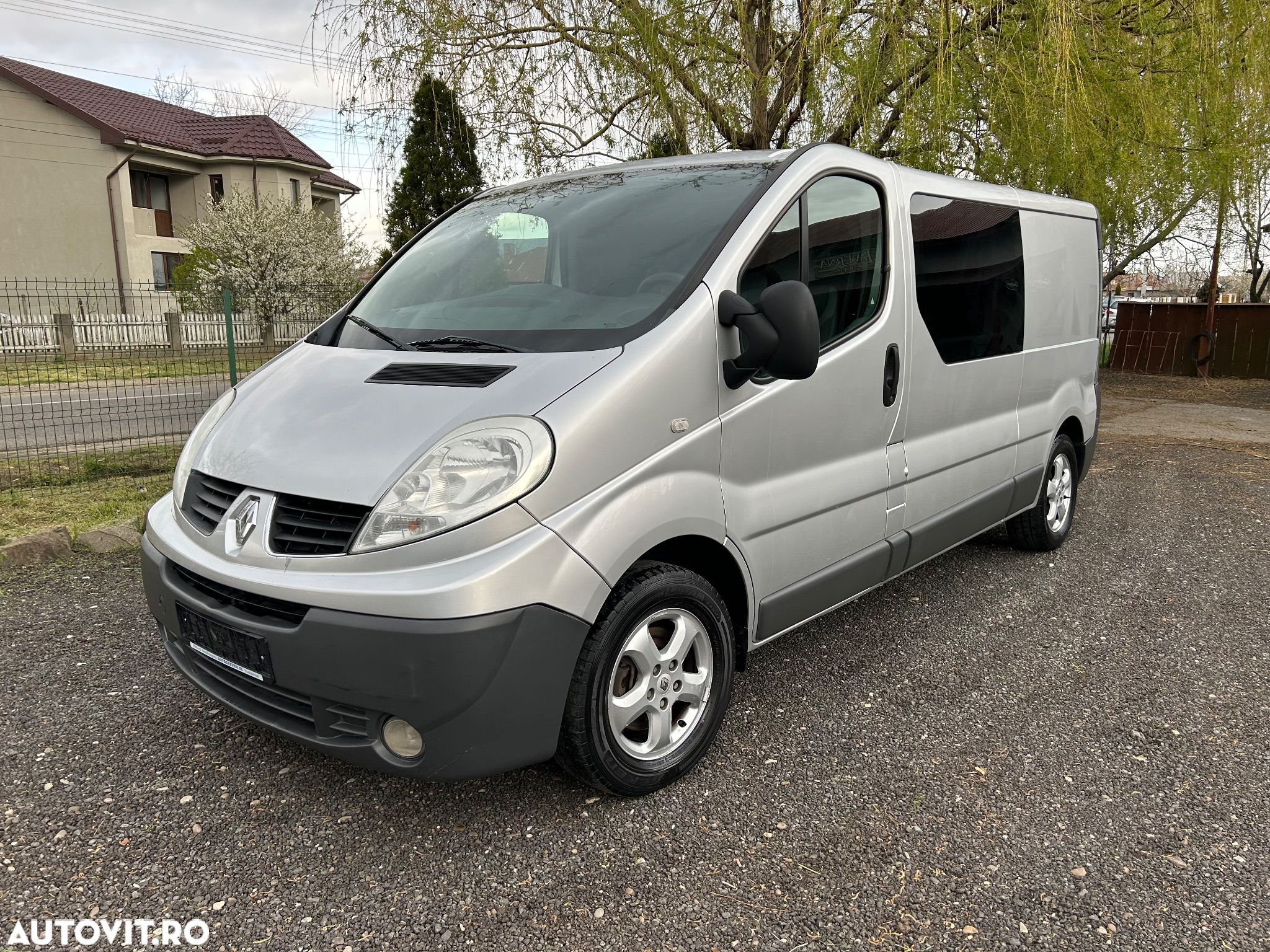 Renault Trafic 2.0 dCi 115 FAP L2H1 Komfort - 1