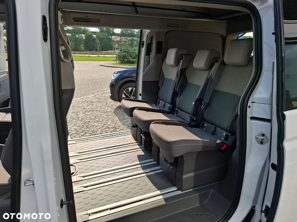 Volkswagen California Beach Camper - 14