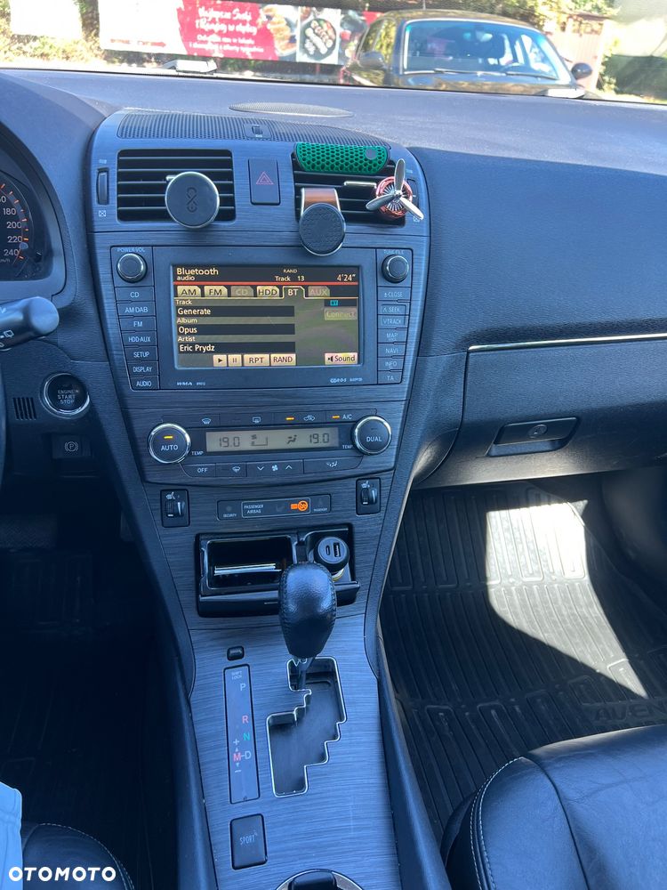 Toyota Avensis 2.2 D-4D Prestige NAVI - 14