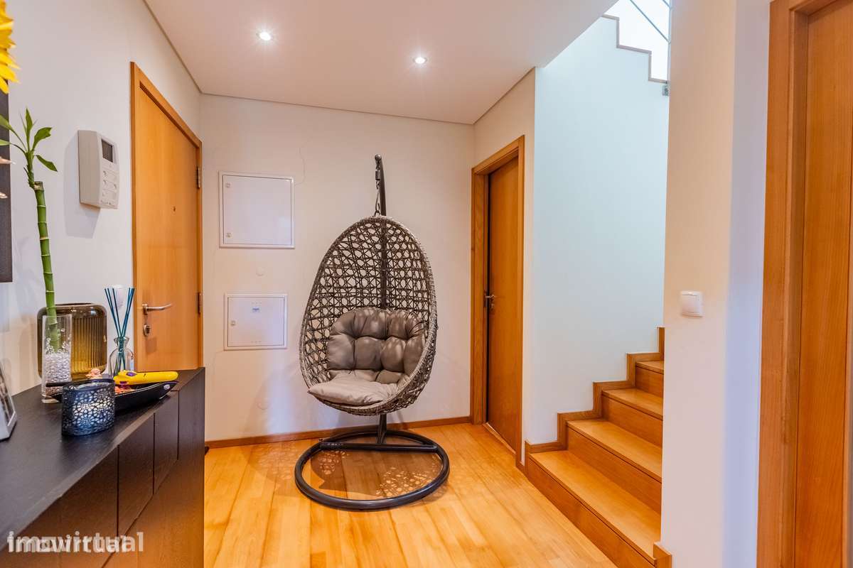 Apartamento Duplex - Rua Professor Machado Macedo, Ponta Delgada - Grande imagem: 2/23