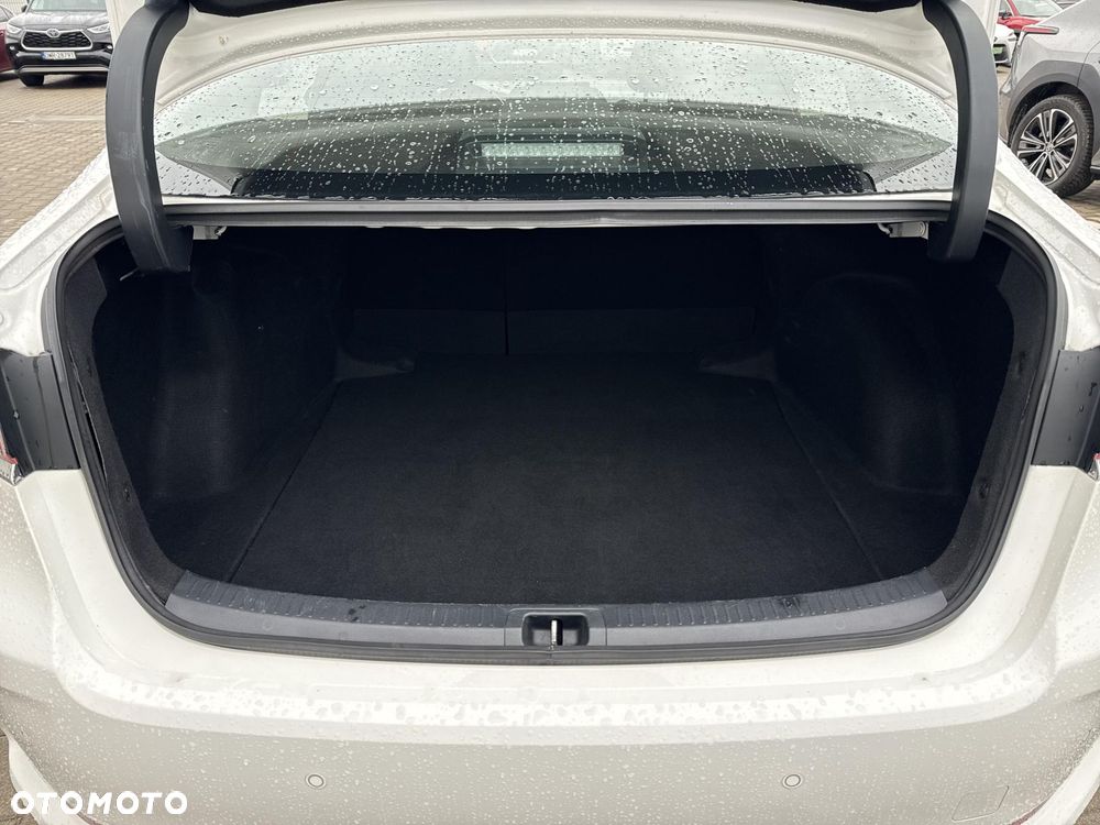 Toyota Corolla 1.8 Hybrid Comfort - 11