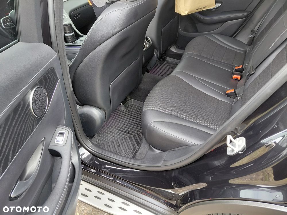 Mercedes-Benz GLC 200 d 4Matic 9G-TRONIC AMG Line - 17