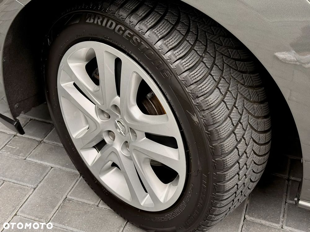 Opel Astra 1.4 T 120 Lat S&S - 26