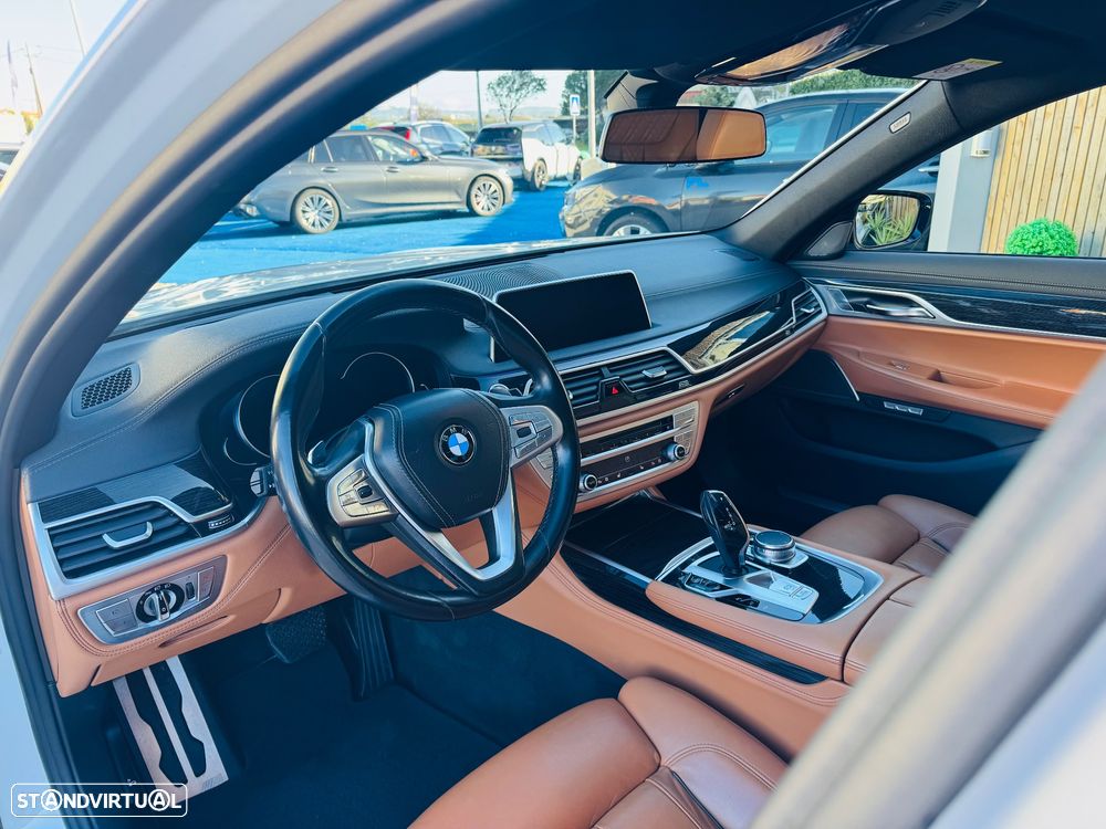 BMW 730 d xDrive Pack M - 11