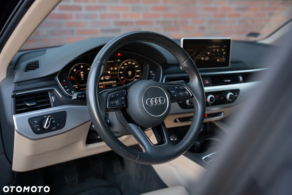 Audi A4 Avant 2.0 TDI Design - 24