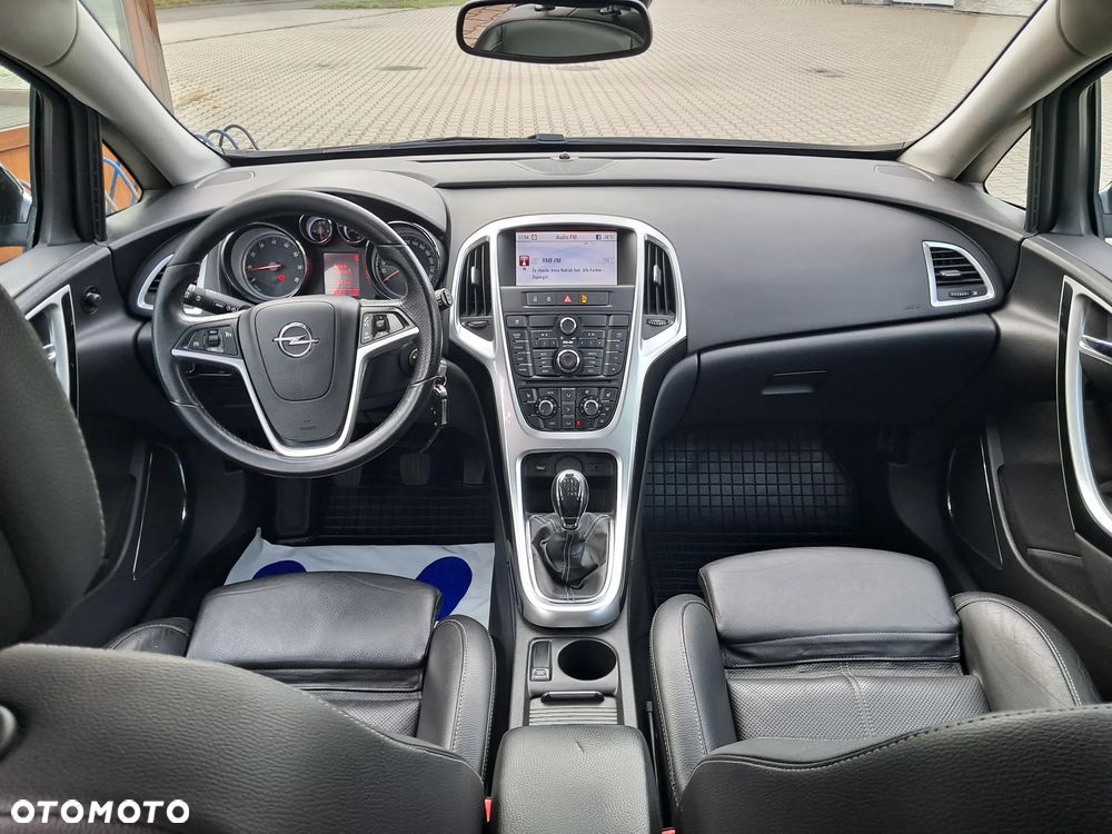 Opel Astra 1.4 Turbo Innovation - 2