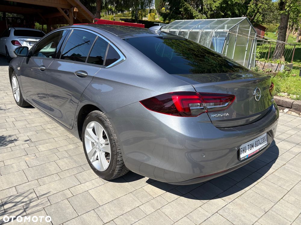 Opel Insignia - 17
