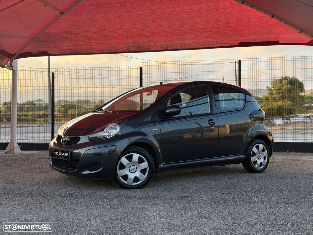 Toyota Aygo Cool - 2