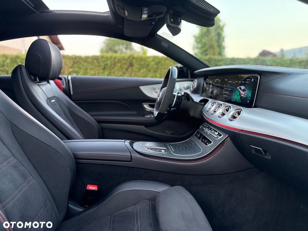 Mercedes-Benz Klasa E AMG 53 4Matic AMG Speedshift 9G-TRONIC - 14