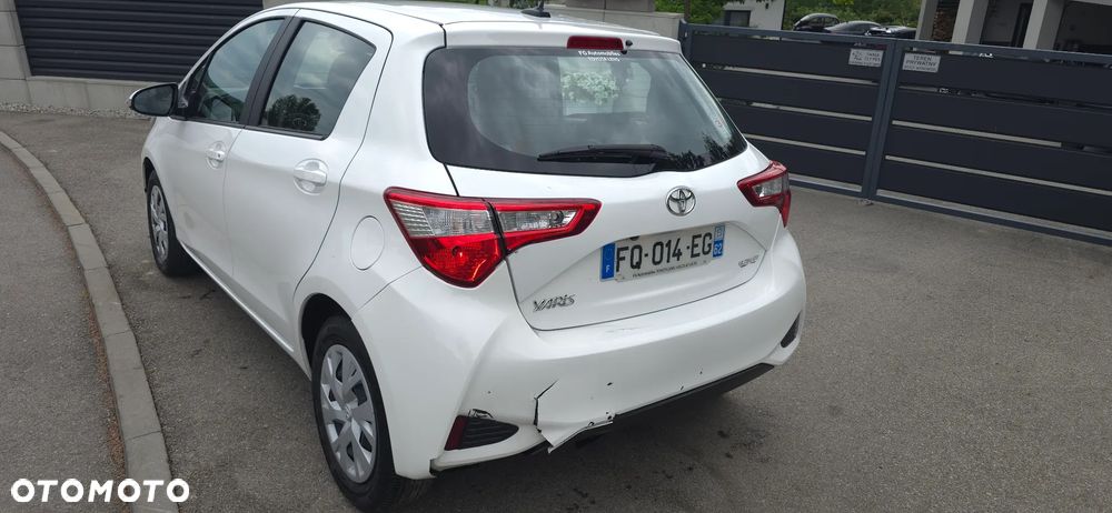 Toyota Yaris 1.5 VVT-iE Comfort - 11