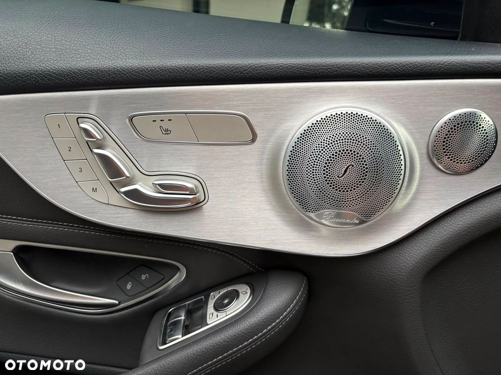 Mercedes-Benz Klasa C 300 4MATIC 9G-TRONIC - 12