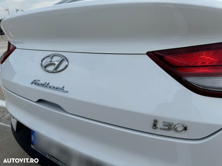 Hyundai i30 1.4 T-GDi 140CP 5DR 7DCT Exclusive - 15