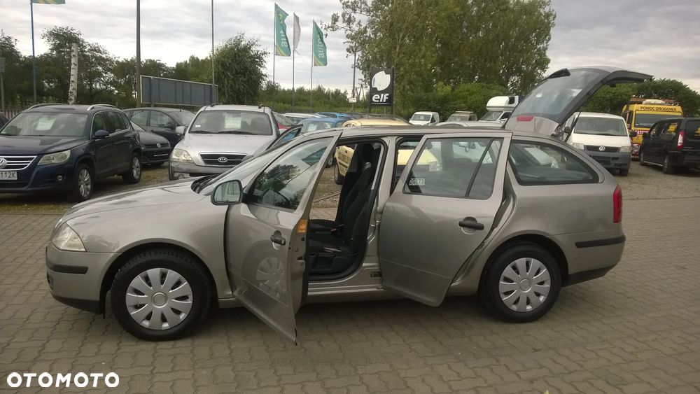 Skoda Octavia 1.6 Elegance - 16
