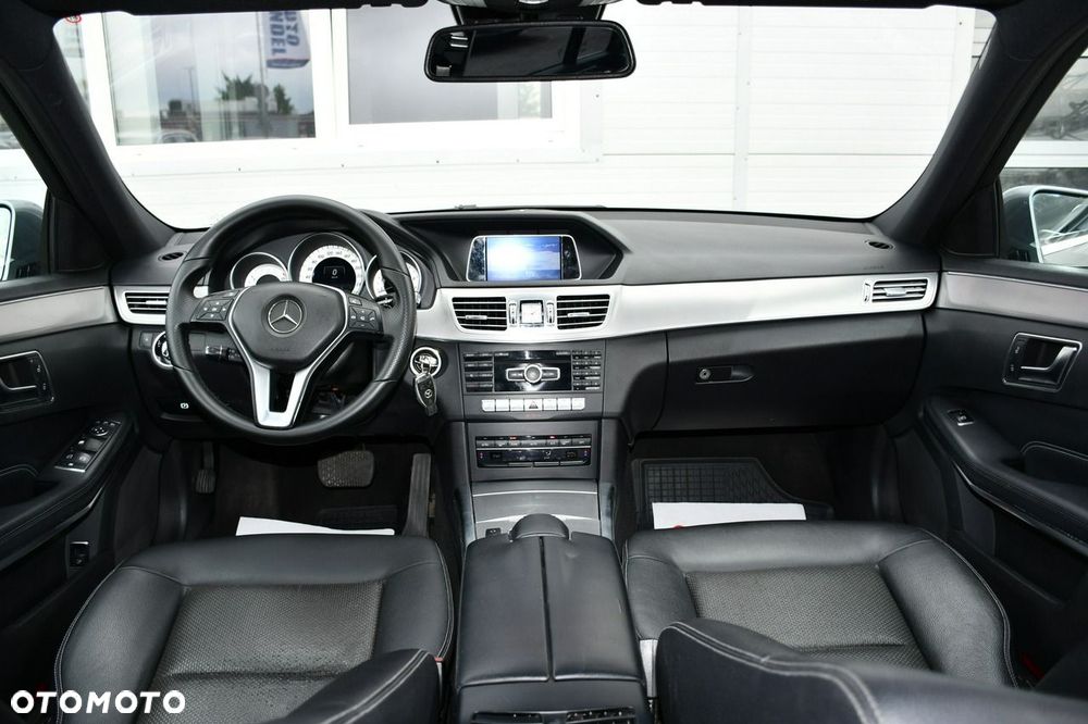 Mercedes-Benz Klasa E - 21