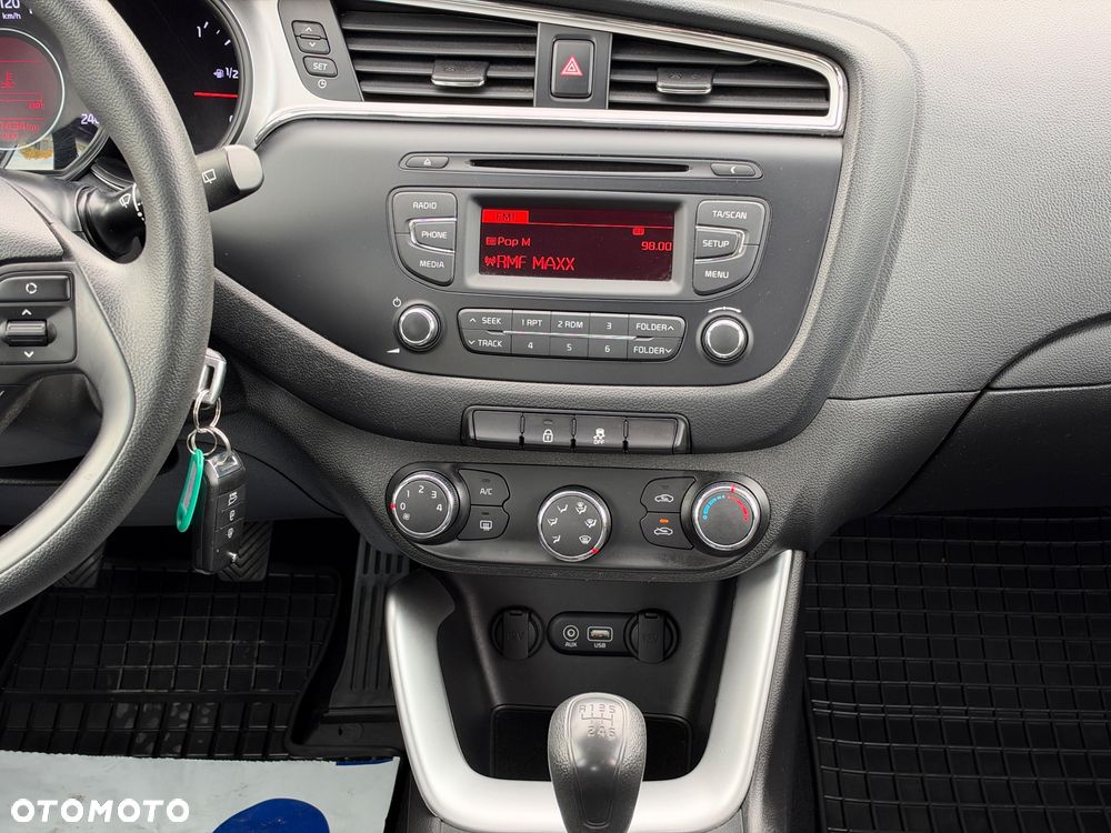 Kia Ceed 1.4 M - 24