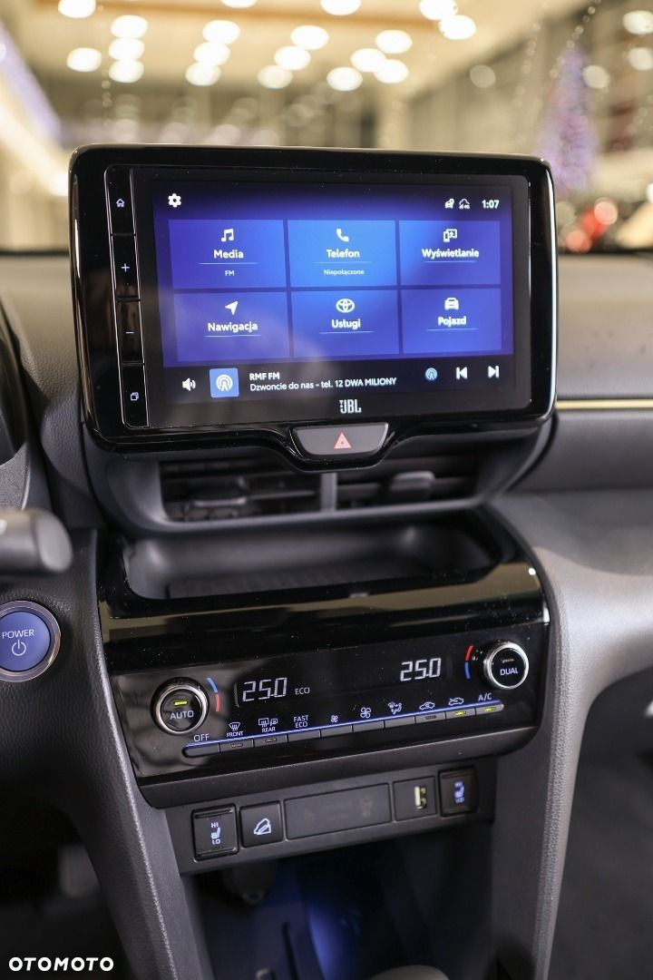 Toyota Yaris Cross - 17